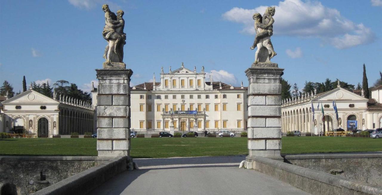 Nifty Intera Villa Con Piscina Relax, Idromassaggio E Sauna Muscletto Exterior photo